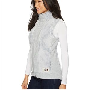 White NORTHFACE Fur vest